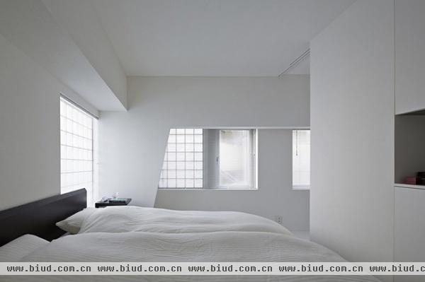 东京黑白色调艺术公寓设计 简洁时尚大宅