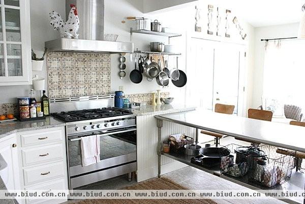 让你的厨房亮起来 18款厨房装饰方案（组图）
