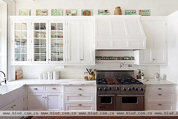 让你的厨房亮起来 18款厨房装饰方案（组图）