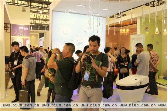 改变促发展 创新迎未来——帝王洁具2013年上海展会圆满成功