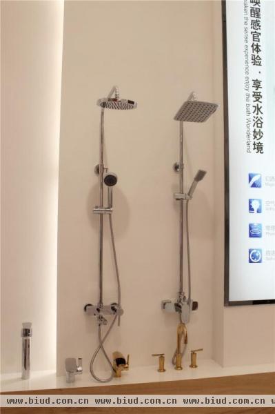 [上海厨卫展]多款最新设计淋浴花洒欣赏(图)