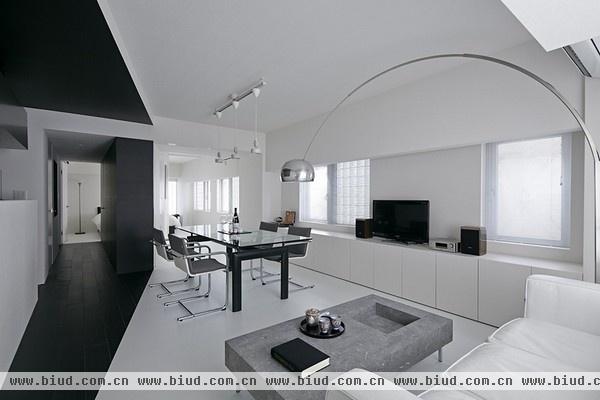 东京黑白色调艺术公寓设计 简洁时尚（组图）