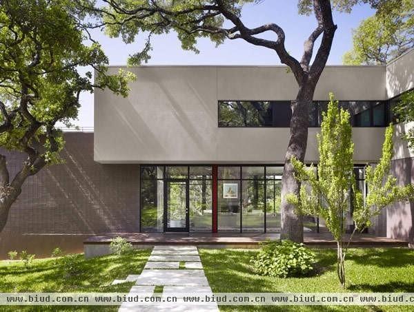 德克萨斯旧屋改造 色彩强烈的现代住宅（图）