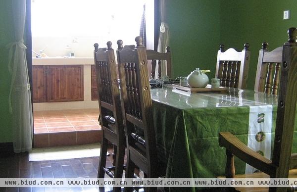 两室两厅的绿色清新中式古典风小复式（图）