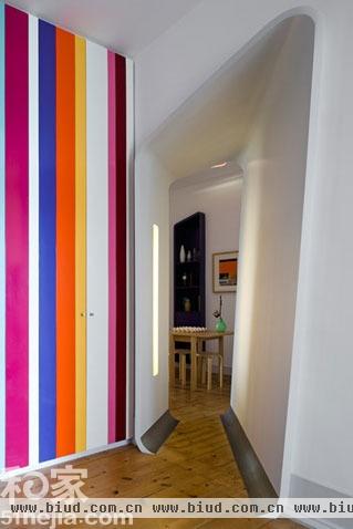 古典线条混搭极简美家 用色彩挑亮空间（图）