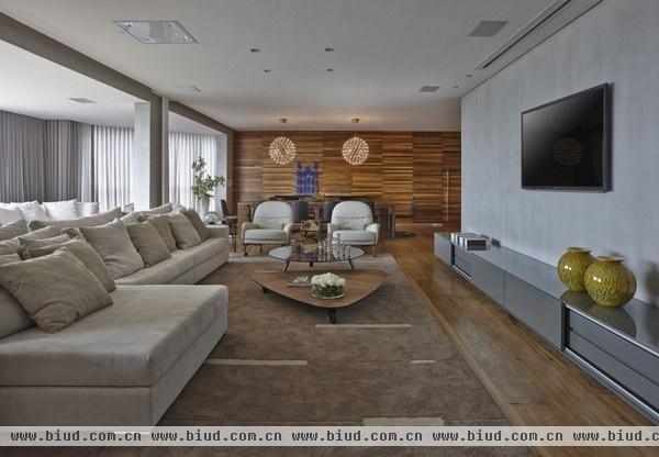 当舒适遇见时尚 巴西质朴地板宽敞LA公寓(图)