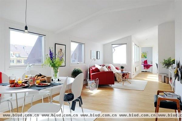 浪漫地板与鲜红色调 充满正能量阁楼公寓(图)
