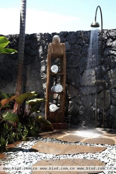 清水出“自然” 12图露天卫浴设计
