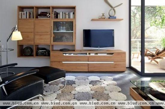木制电视柜：简洁又不失味道的家具设计