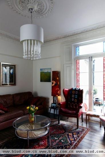 英伦风情的壁纸艺术 伦敦老公寓变身时尚宅窝