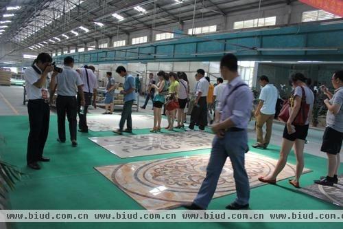 2013年特地陶瓷赣州工厂超级团购行取得圆满成功