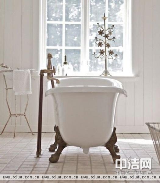 卫浴装修家庭浴缸图片 私享白色浴缸图片