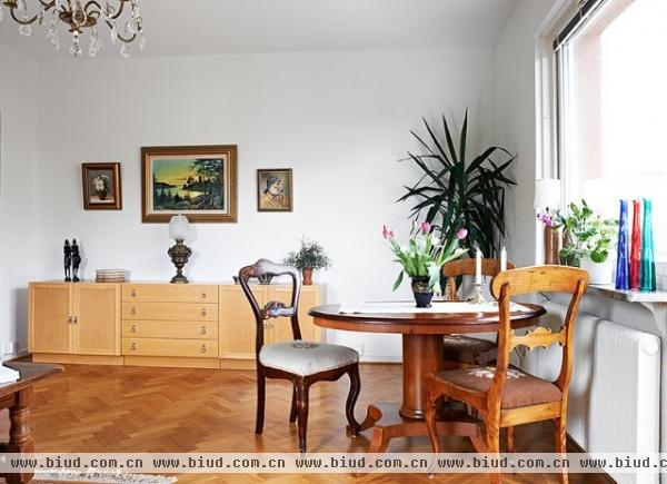 56平米北欧古典公寓 浪漫拼花地板魔幻风(图)