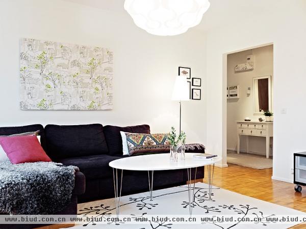 75平米的清新公寓 拼花地板装饰气质美家(图)