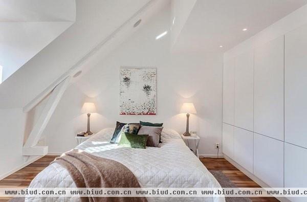 木地板装点玲珑空间 39图小户型卧室设计(图)