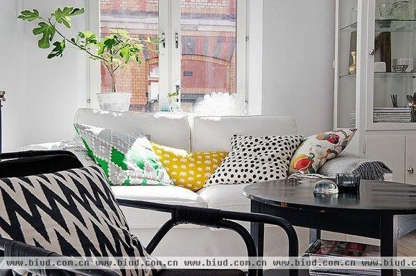 斯德哥尔摩52平米复古风格纯白公寓(组图)