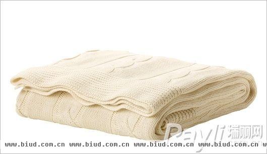 白色毛线编织的盖毯