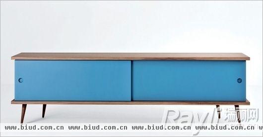 Forme蓝色与木色搭配的边柜