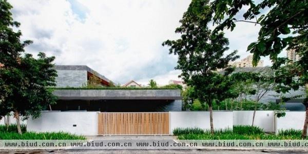 两座房子的故事 新加坡一墙两院设计（组图）