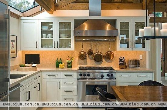 让你的厨房亮起来 16款宽敞透亮厨房装修(图)