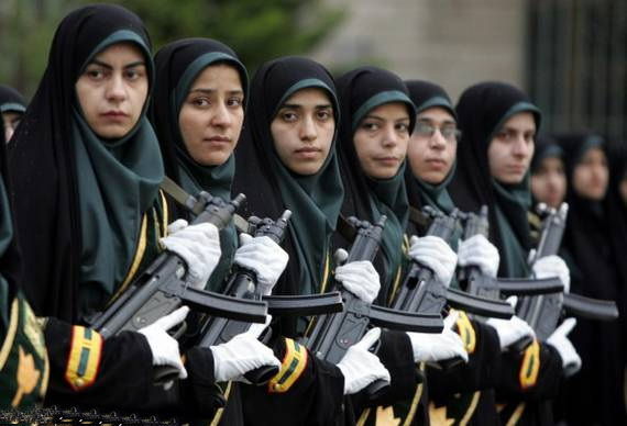 伊朗，这是精锐的革命卫队成员。