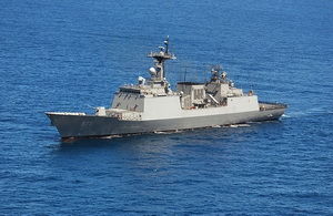 韩国“李舜臣”级驱逐舰。