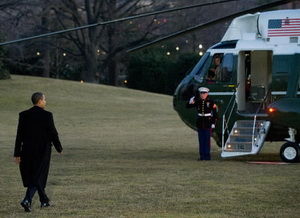 比如这家严阵以待奥巴马的直升机，也是空军一号。