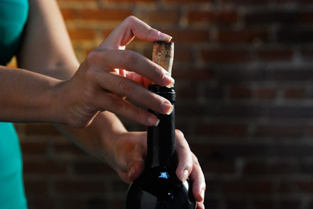 开瓶后的葡萄酒该如何保存呢？