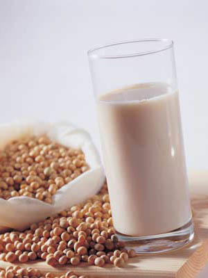 牛奶pk豆浆 谁是最好的养生饮品？