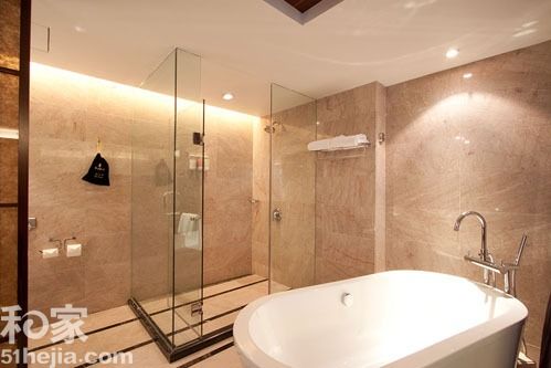 卫浴从简 7种实用主义的浴室设计