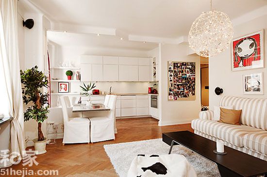 柚木复合地板 扮57平时尚明朗小公寓